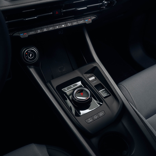 2027 Alfa Romeo Tonale Luna Rossa Interior